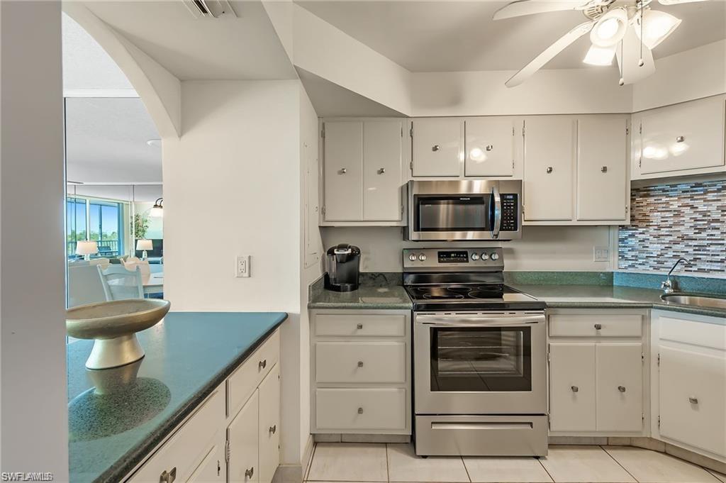 VANDERBILT TOWERS - Residential Lease