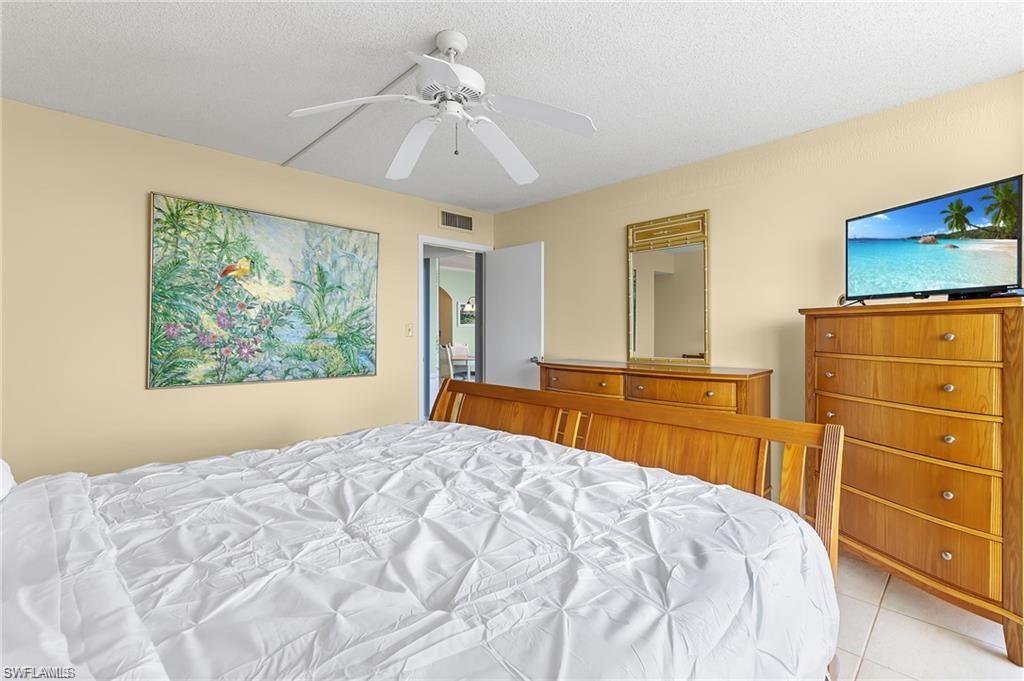 VANDERBILT TOWERS - Residential Lease