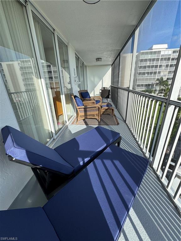 VANDERBILT TOWERS - Residential Lease
