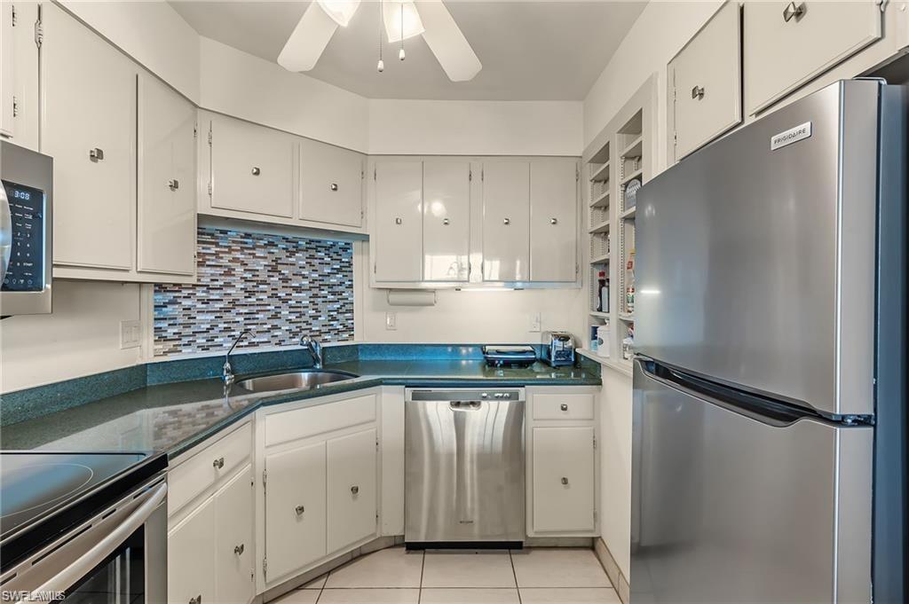 VANDERBILT TOWERS - Residential Lease