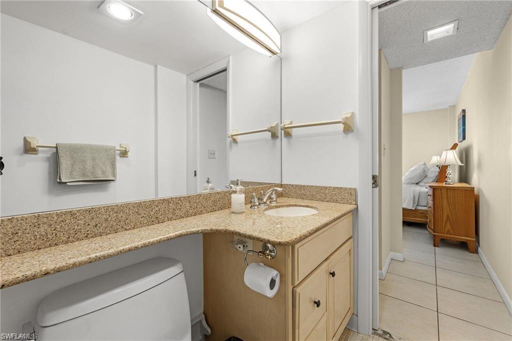 VANDERBILT TOWERS - Residential Lease