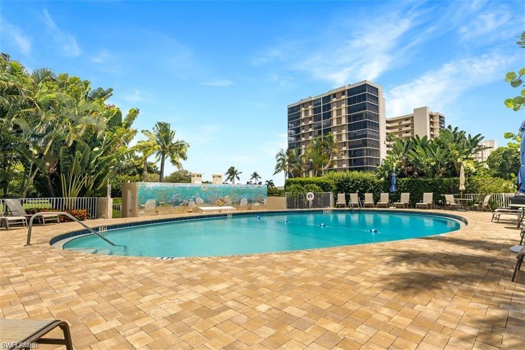 VANDERBILT TOWERS - Residential Lease