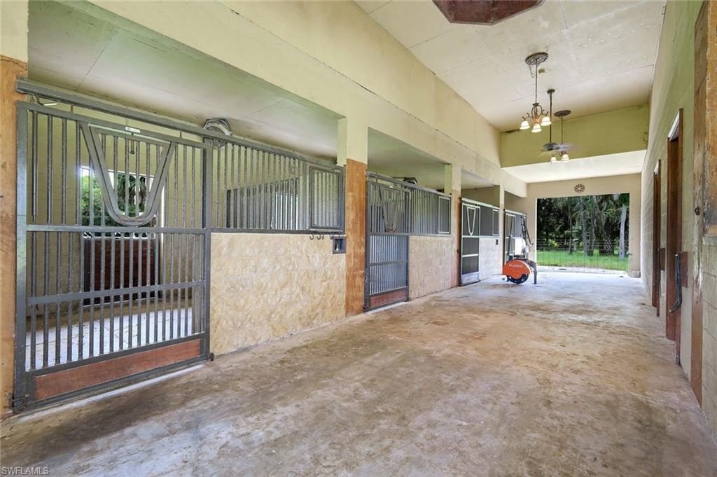ACREAGE HEADER - Residential
