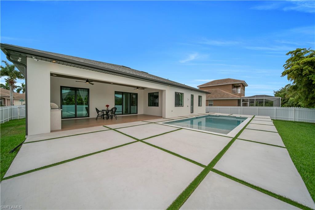 CAPE CORAL - Residential