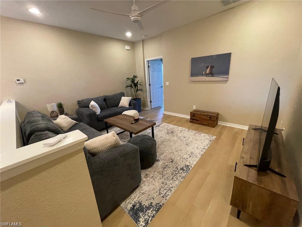 BELLA TERRA - Residential Lease