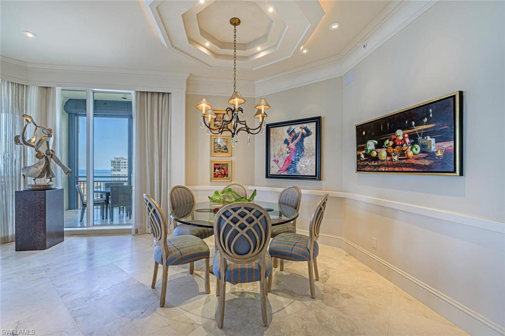 SEASONS AT NAPLES CAY - Residential