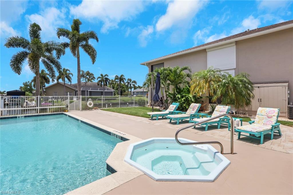 DOCKSIDE CONDO OF CAPE CORAL - Residential