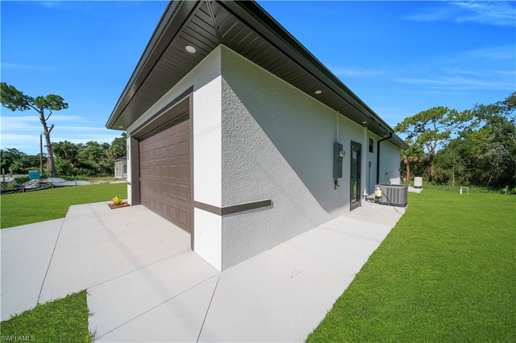 LEHIGH ACRES - Residential
