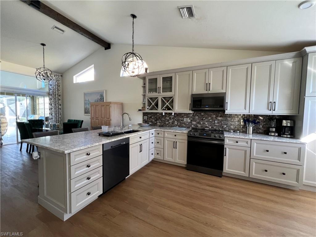 BERKSHIRE LAKES - Residential Lease