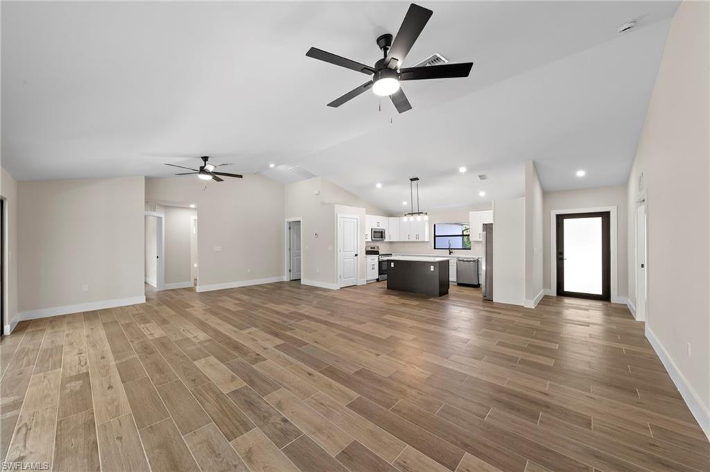 BUCKINGHAM PARK - Residential