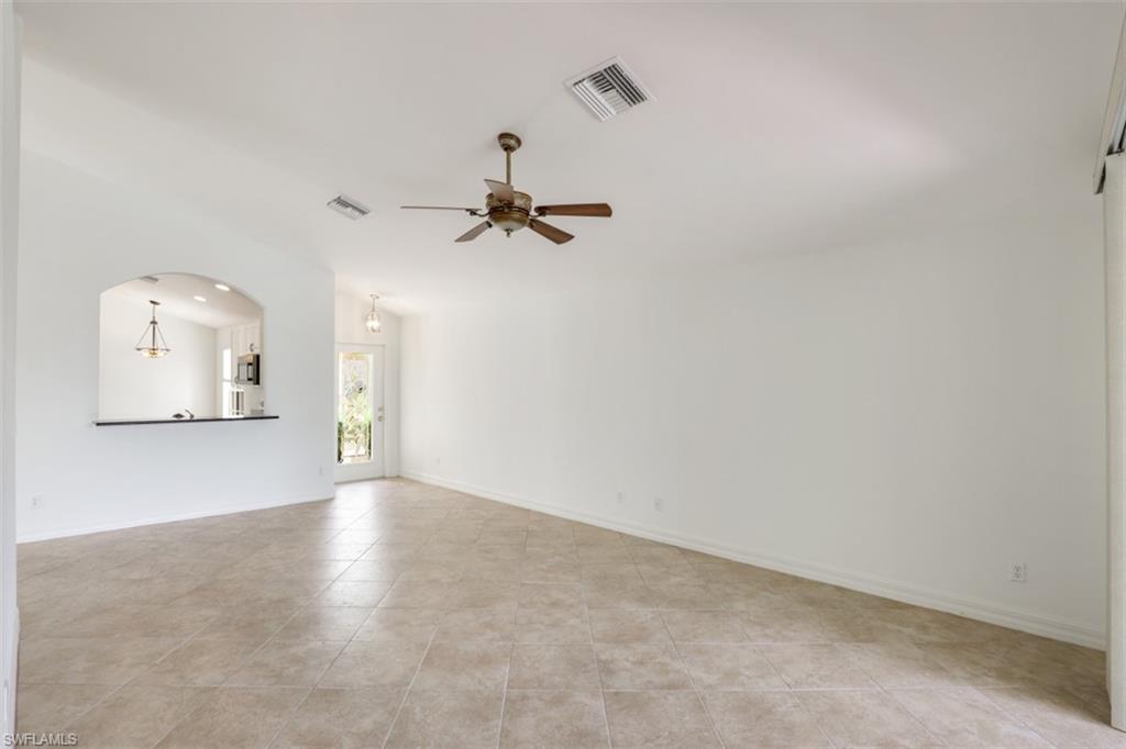 SATURNIA LAKES - Residential