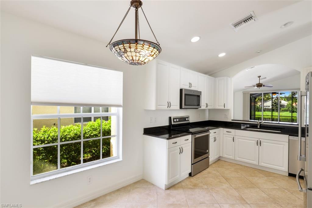 SATURNIA LAKES - Residential