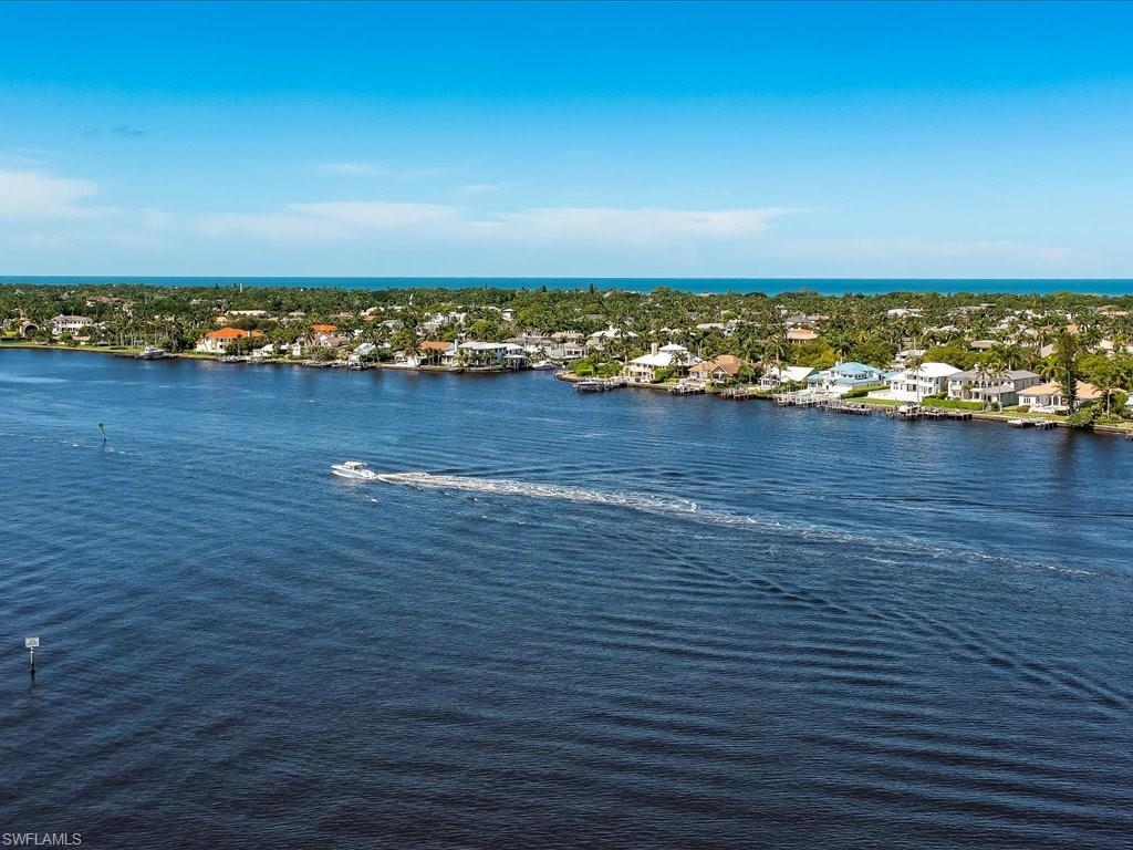ROYAL HARBOR - Land