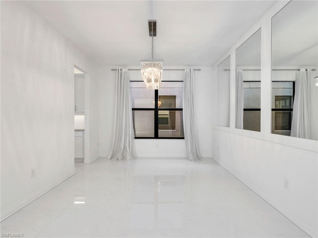MARINA BAY - Residential Lease