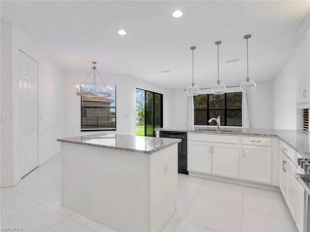 MARINA BAY - Residential Lease
