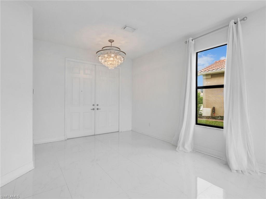 MARINA BAY - Residential Lease
