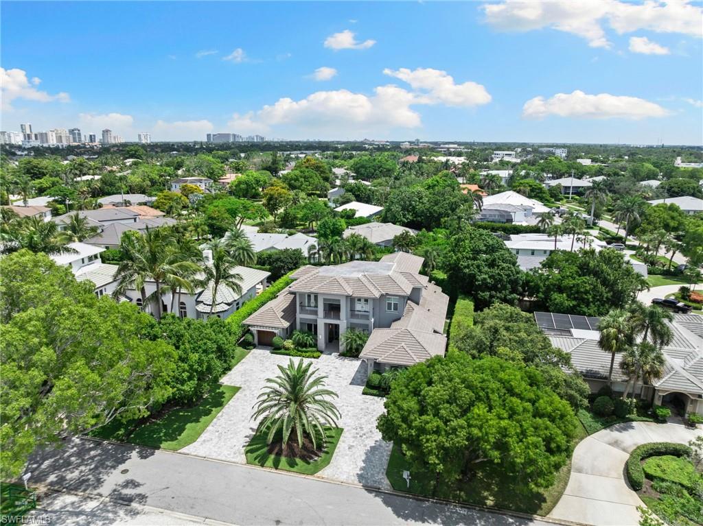 MOORINGS - Residential