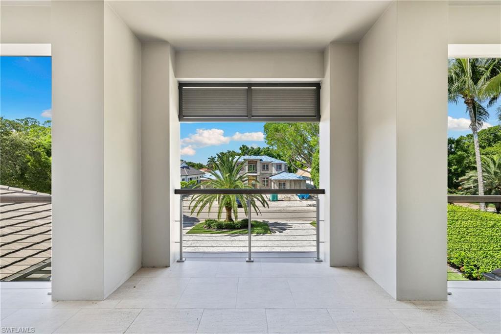 MOORINGS - Residential