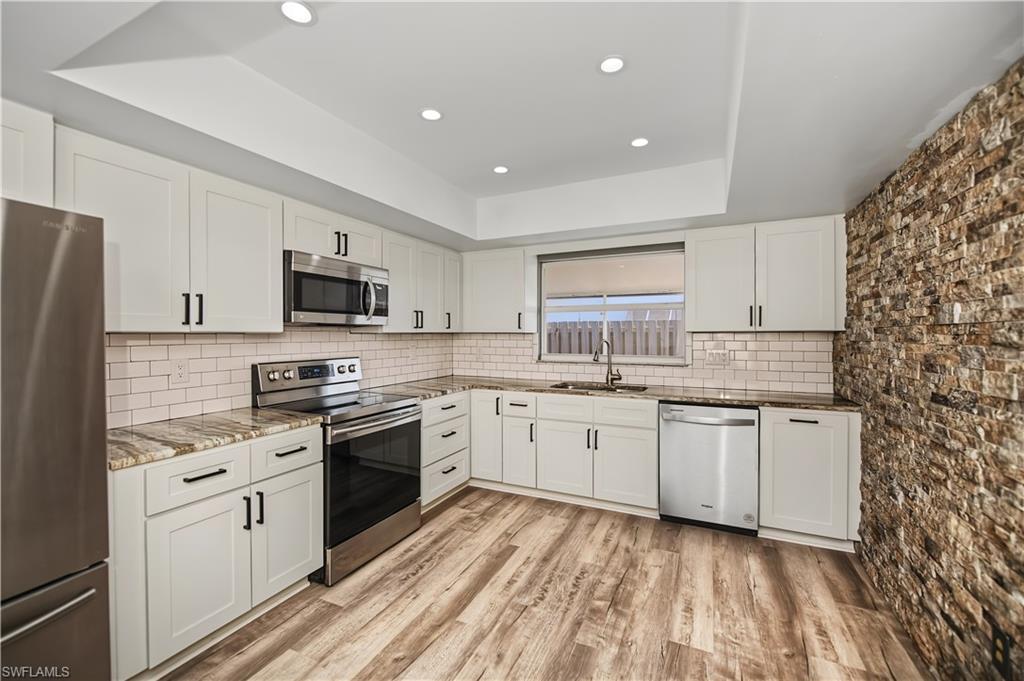 SOUTH POINTE SOUTH - Residential