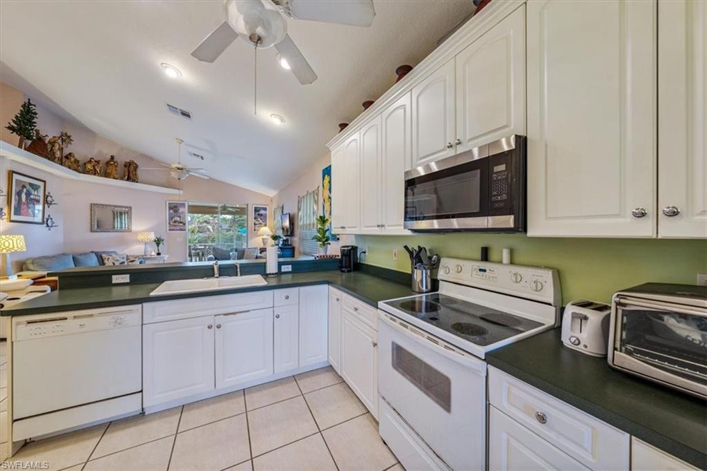 NAPLES PARK - Residential