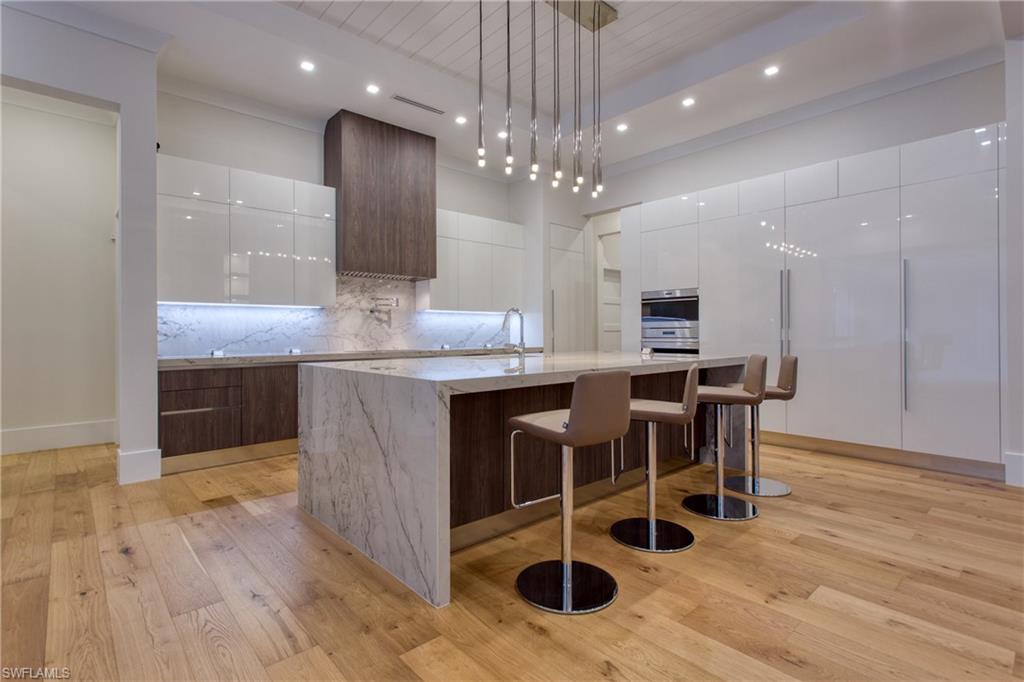PARK SHORE - Residential