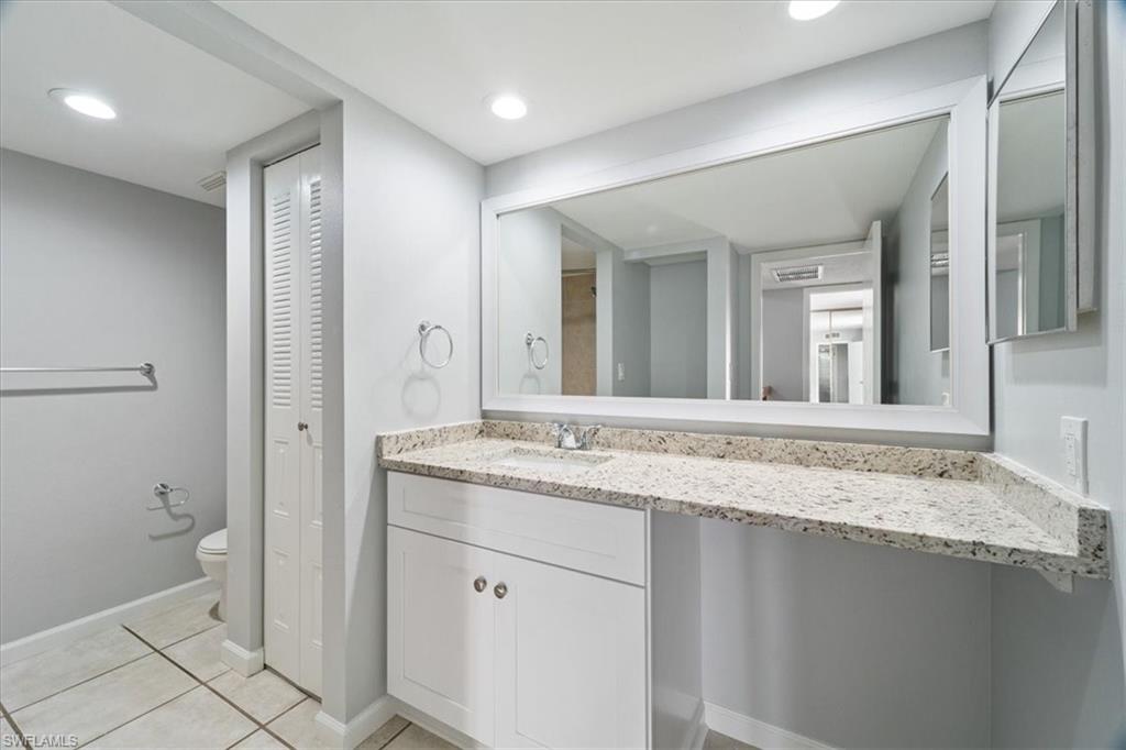VILLAGE OF CEDARBEND - Residential