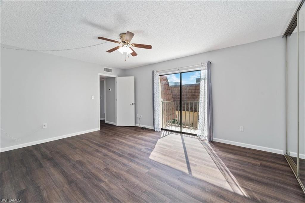 VILLAGE OF CEDARBEND - Residential