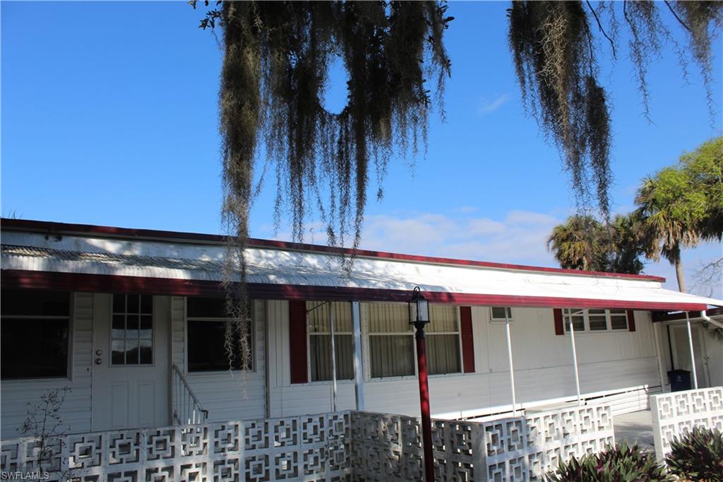 MOBILE MANOR - Residential