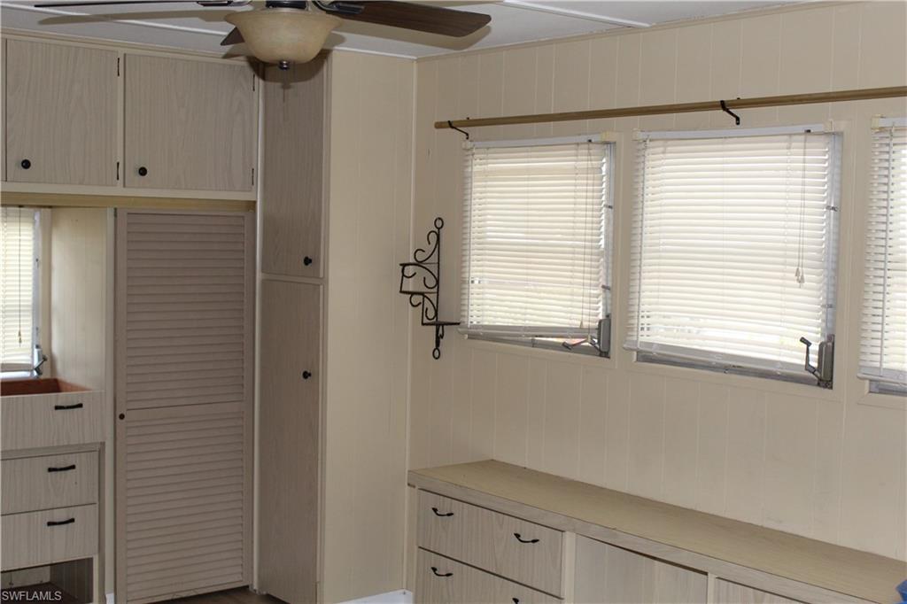MOBILE MANOR - Residential