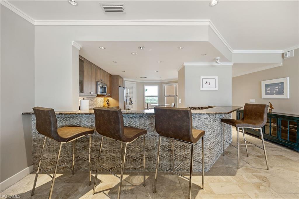 BAREFOOT BEACH CLUB - Residential Lease