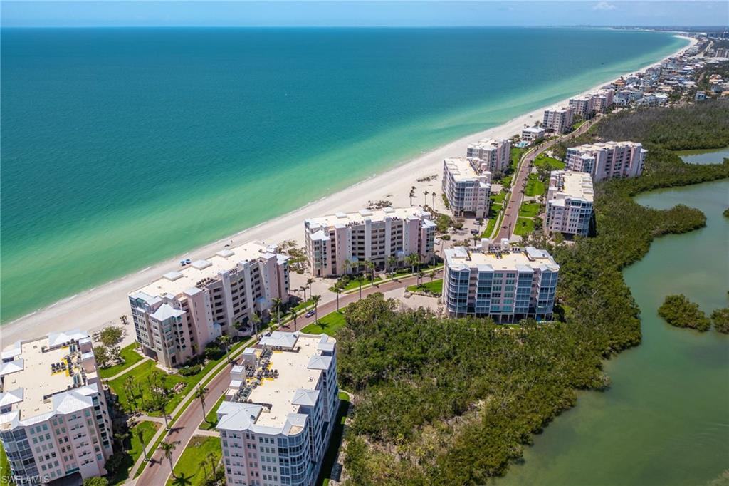 BAREFOOT BEACH CLUB - Residential Lease