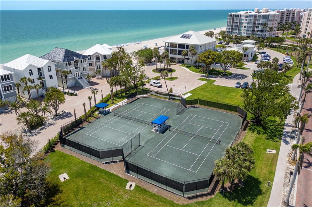 BAREFOOT BEACH CLUB - Residential Lease