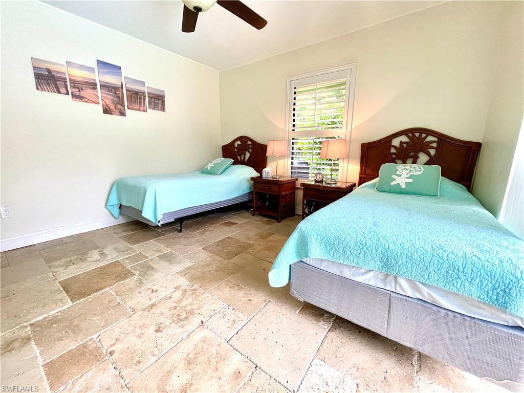 KINGS LAKE - Residential