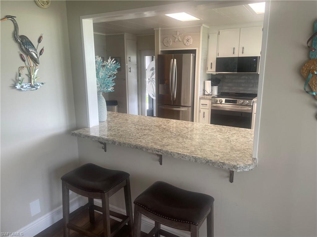 SIX LAKES COUNTRY CLUB - Residential