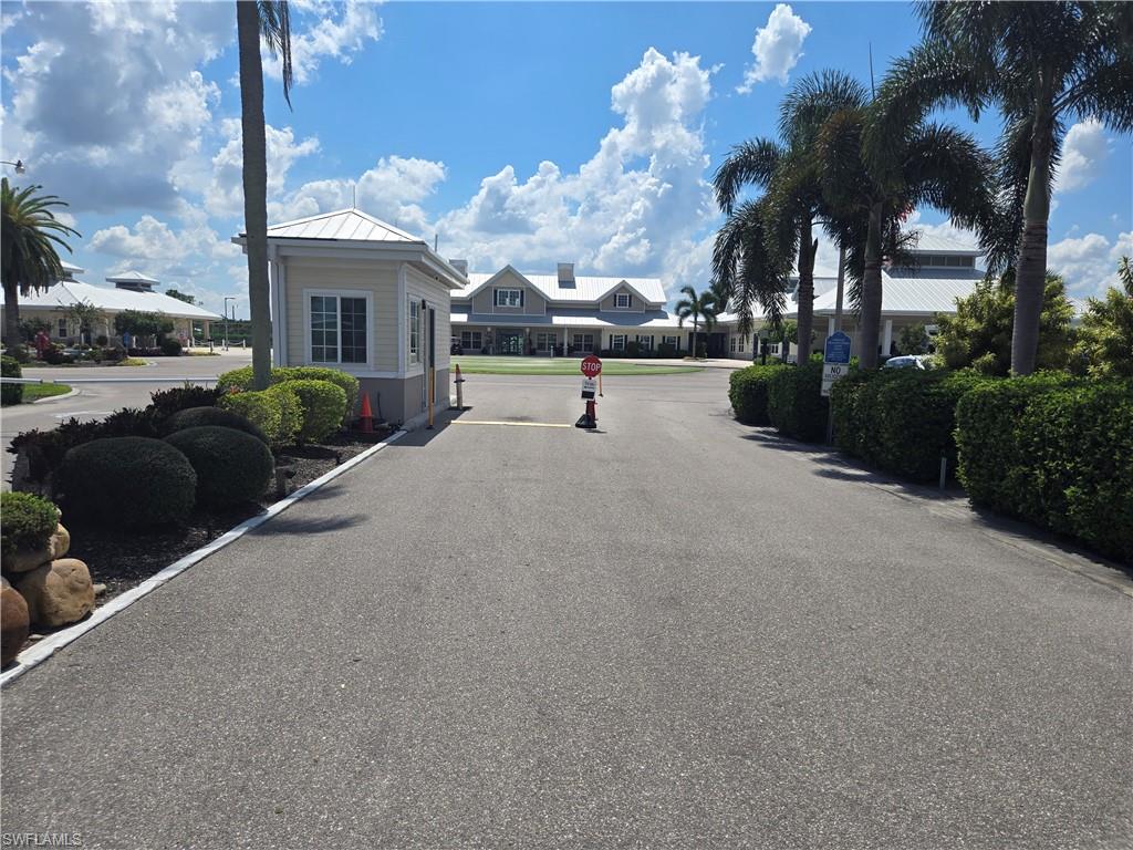 SIX LAKES COUNTRY CLUB - Residential