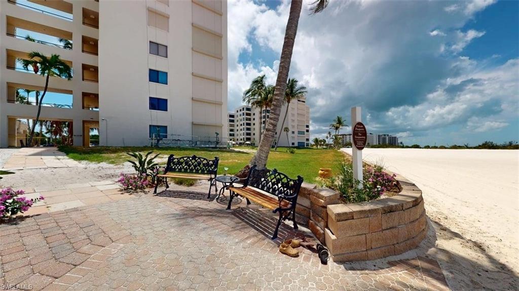 SANDARAC CONDO - Residential