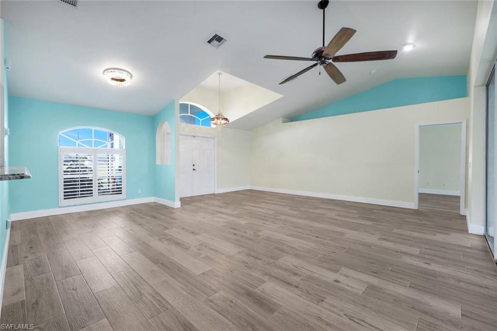CAPE CORAL - Residential