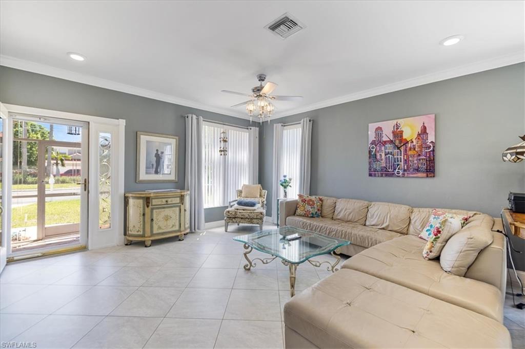 COLONIAL POINTE - Residential Lease