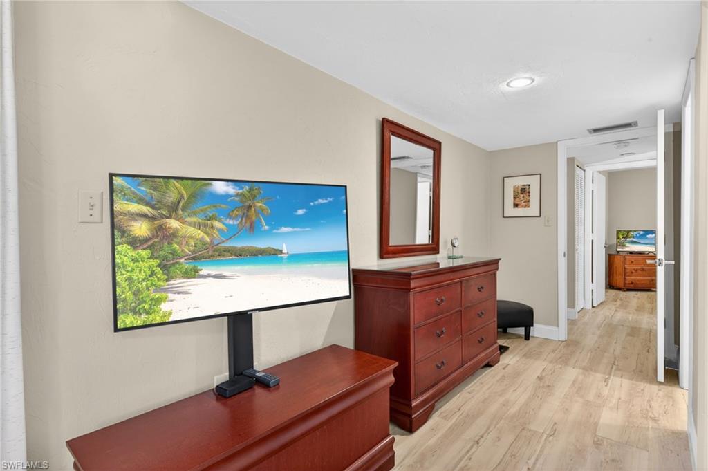 WINDJAMMER VILLAGE AT THE LAND - Residential