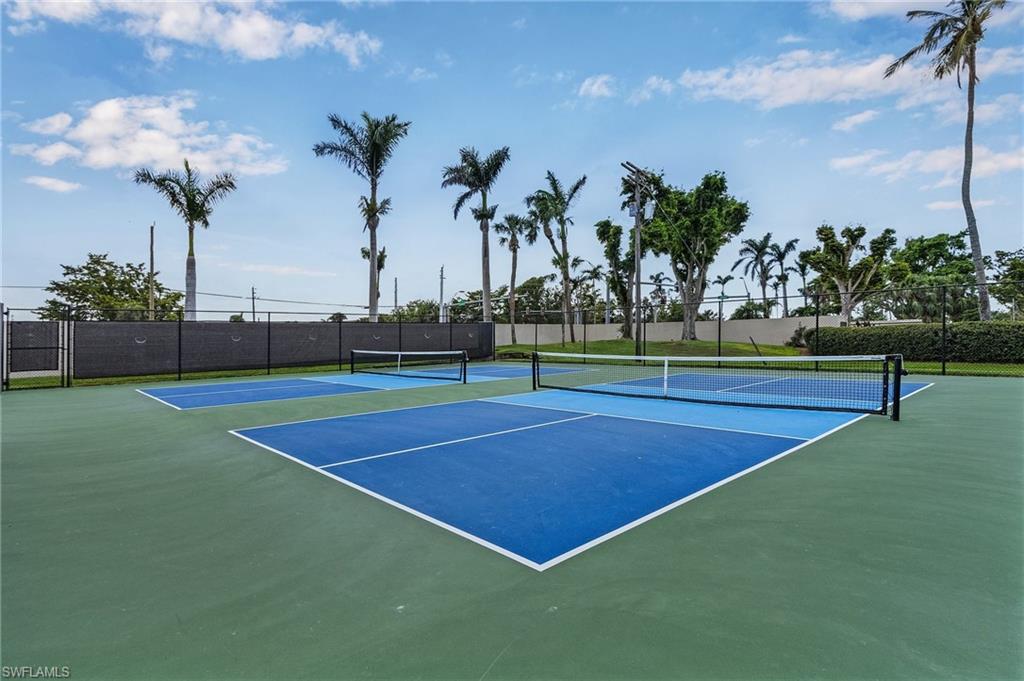 WINDJAMMER VILLAGE AT THE LAND - Residential