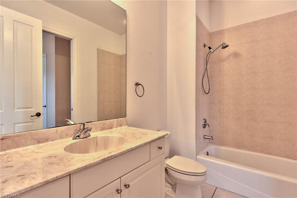 PRENTISS POINTE - Residential