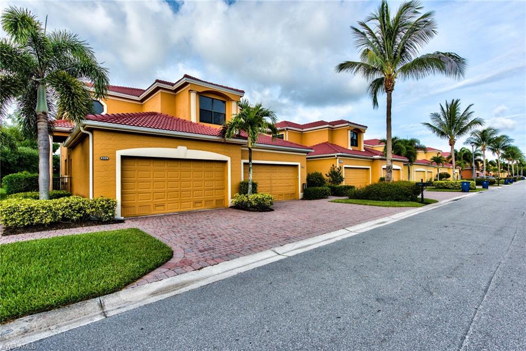 PRENTISS POINTE - Residential