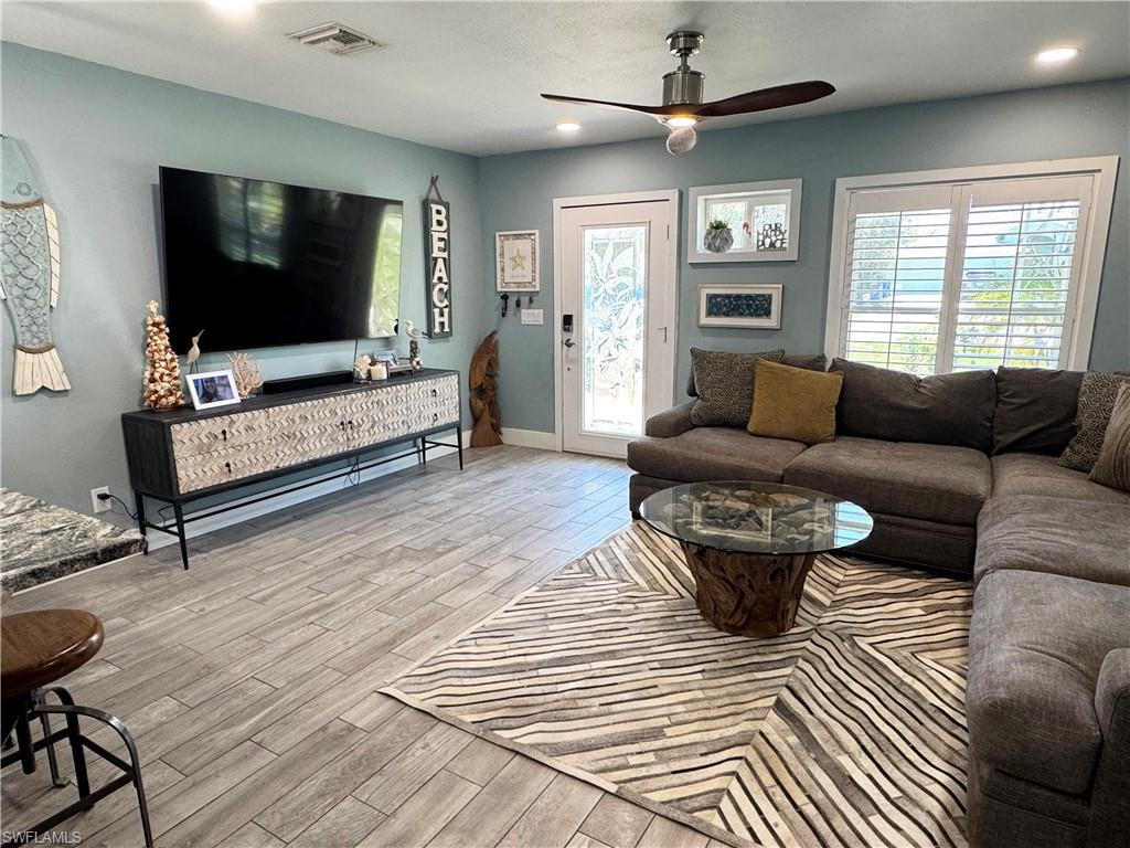 PINE ISLAND TROPICAL HOMESITES - Residential