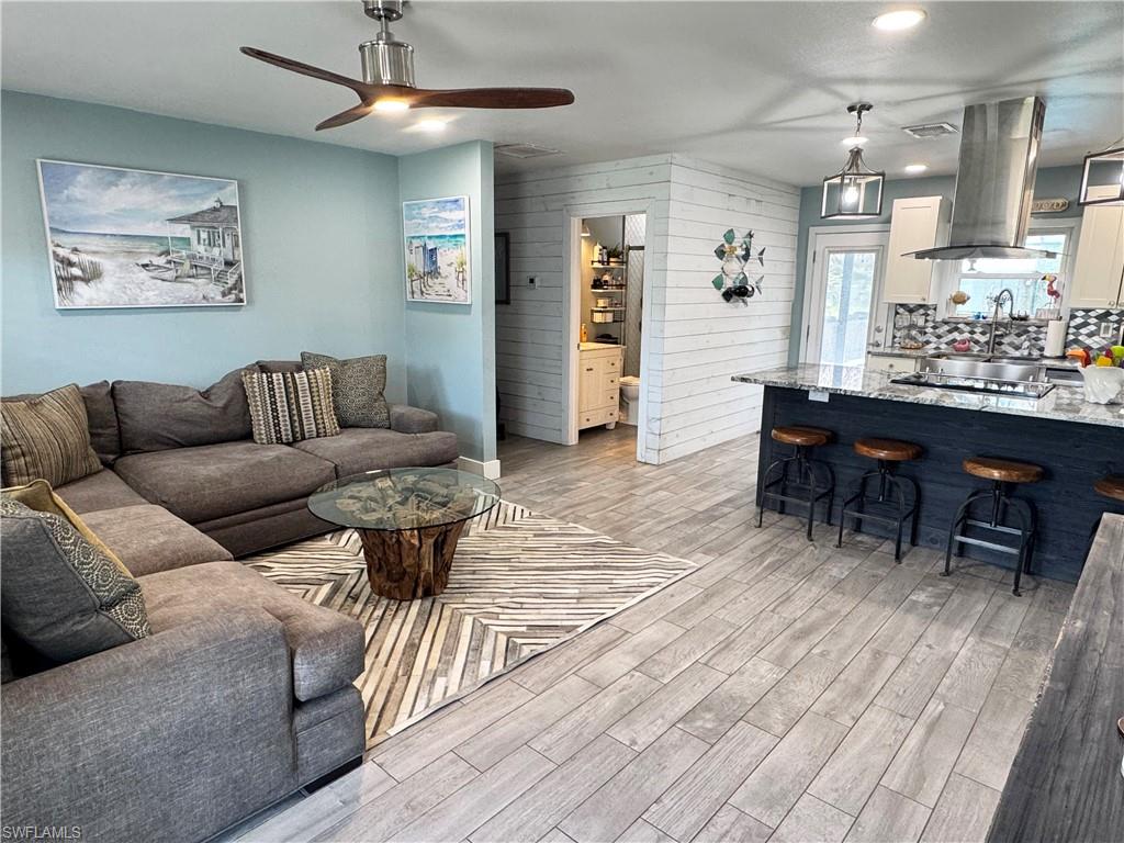 PINE ISLAND TROPICAL HOMESITES - Residential