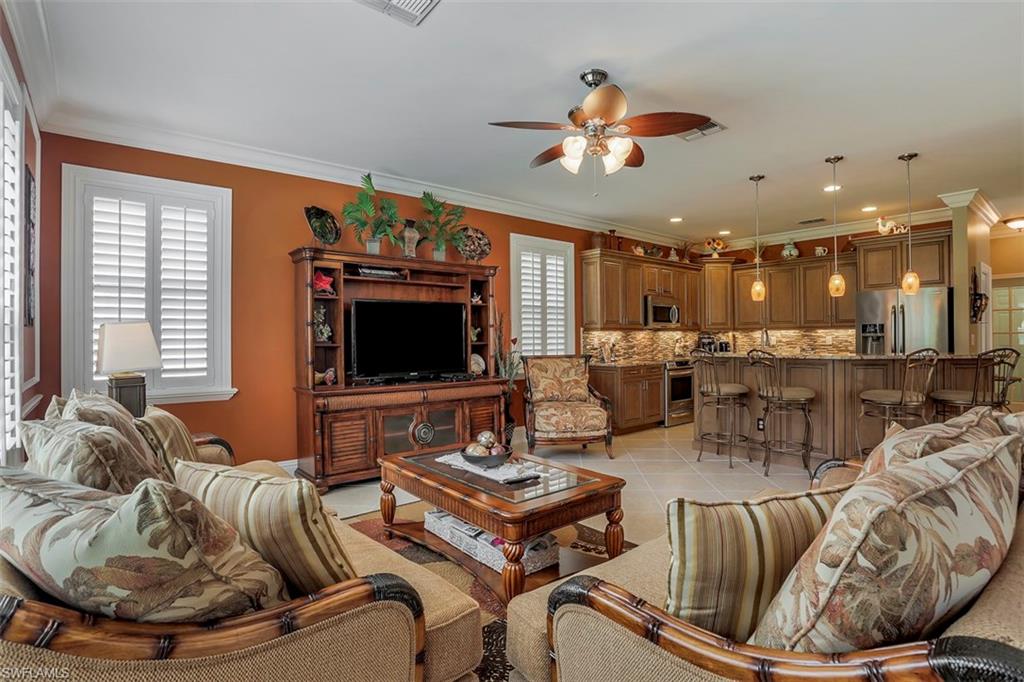 SATURNIA LAKES - Residential