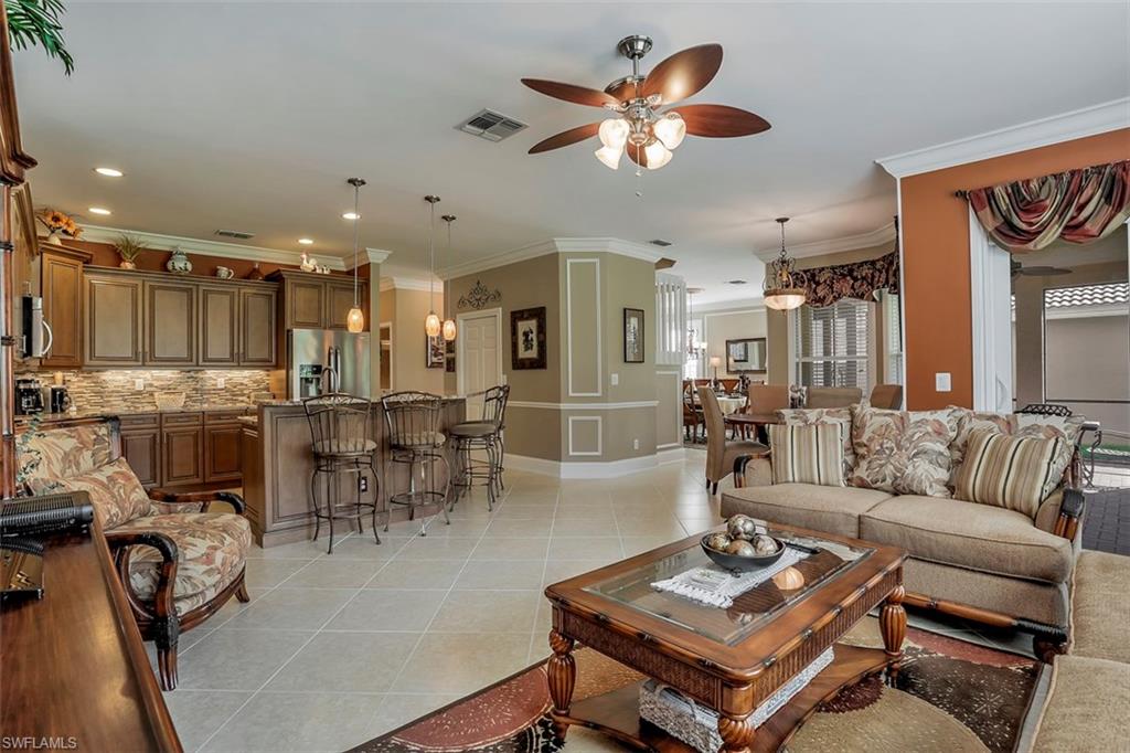 SATURNIA LAKES - Residential