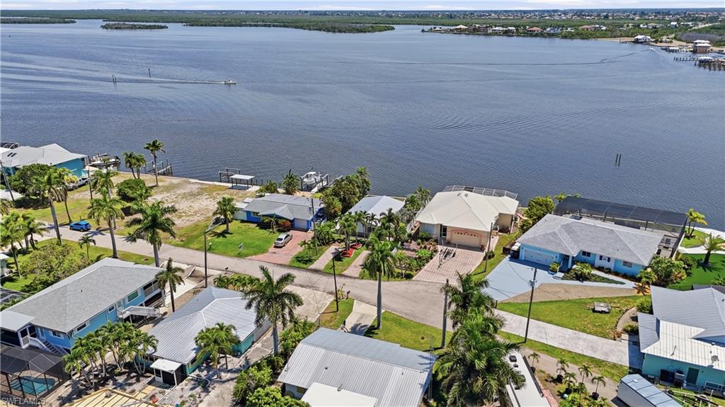 ISLAND HARBORS - Residential