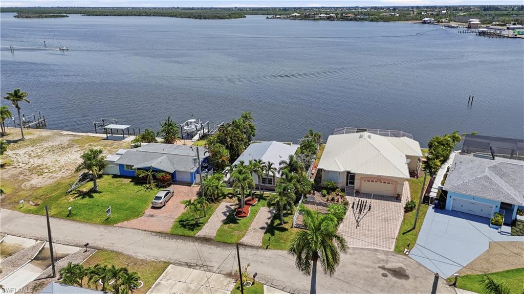 ISLAND HARBORS - Residential