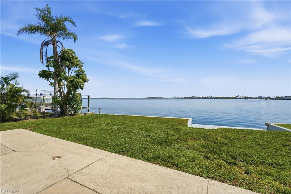 ISLAND HARBORS - Residential