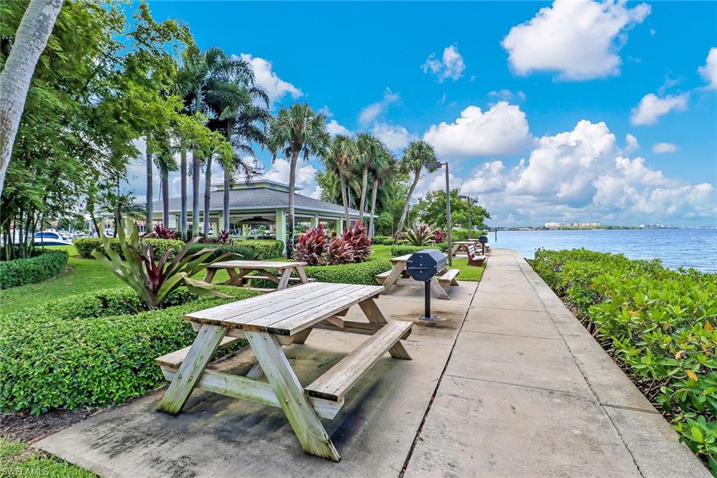 LIGHTHOUSE VILLAGE - Residential